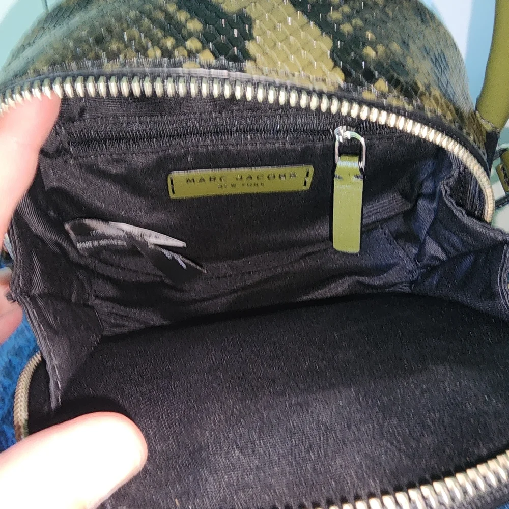 Marc Jacobs NWOT python pattern crossbody - Picture 5 of 11